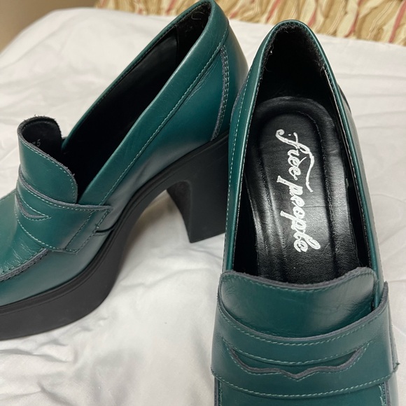 Free People Teal Leather Platform Loafers. Absolutely Stunning. NWOT - Picture 11 of 12